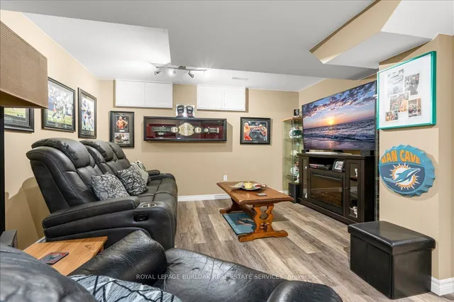 Additional image 24 of 5030 New St Unit 9