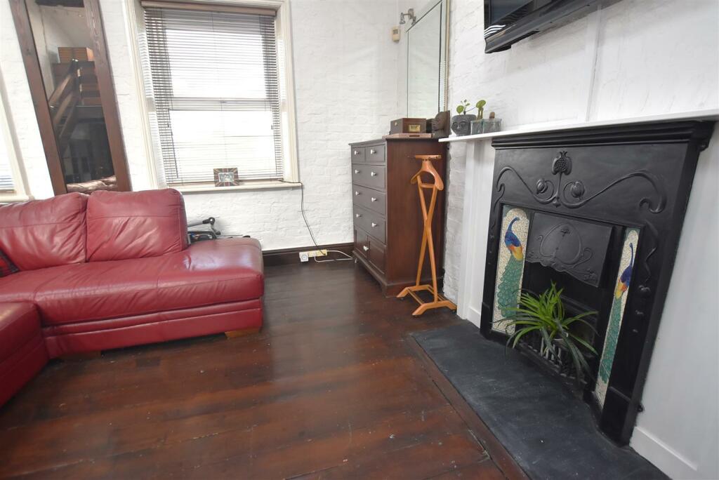 Additional image 32 of Christchurch Road, Oxton