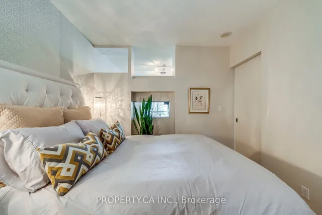 Additional image 9 of 350 Wellington St Unit M12