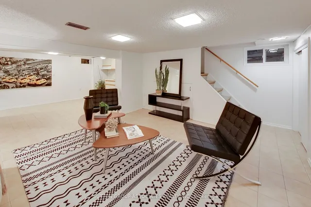 Additional image 24 of 325 Lauder Ave