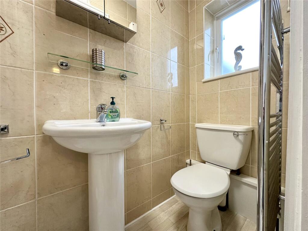 Additional image 18 of Woodfield Gardens, Highcliffe on Sea, Christchurch, Dorset, BH23