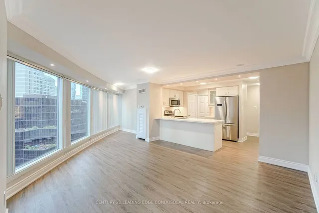 Additional image 12 of 33 University Ave Unit 1905