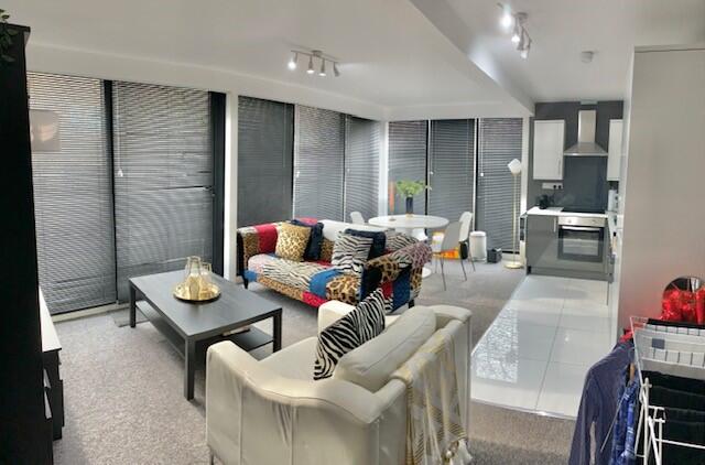Llanbleddian Gardens, Cardiff(City), CF24
