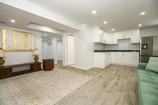 Additional image 33 of 612 Kennedy Circ