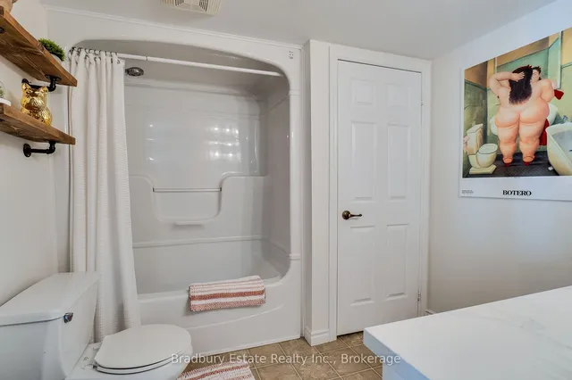 Additional image 22 of 2045 Appleby Line Unit 305