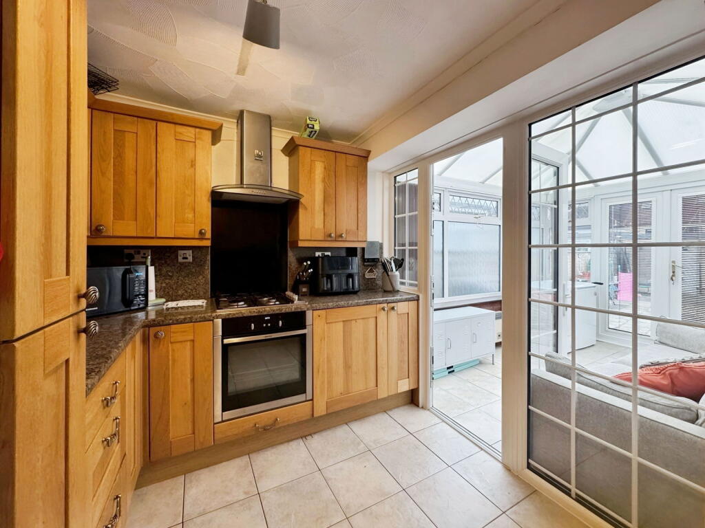 Additional image 5 of Hawthorn Road, Pontypridd, CF37 5AT