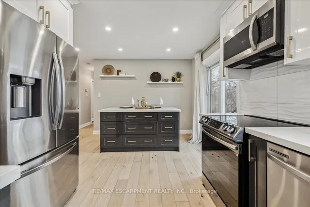 Additional image 10 of 1142 Stanley Dr