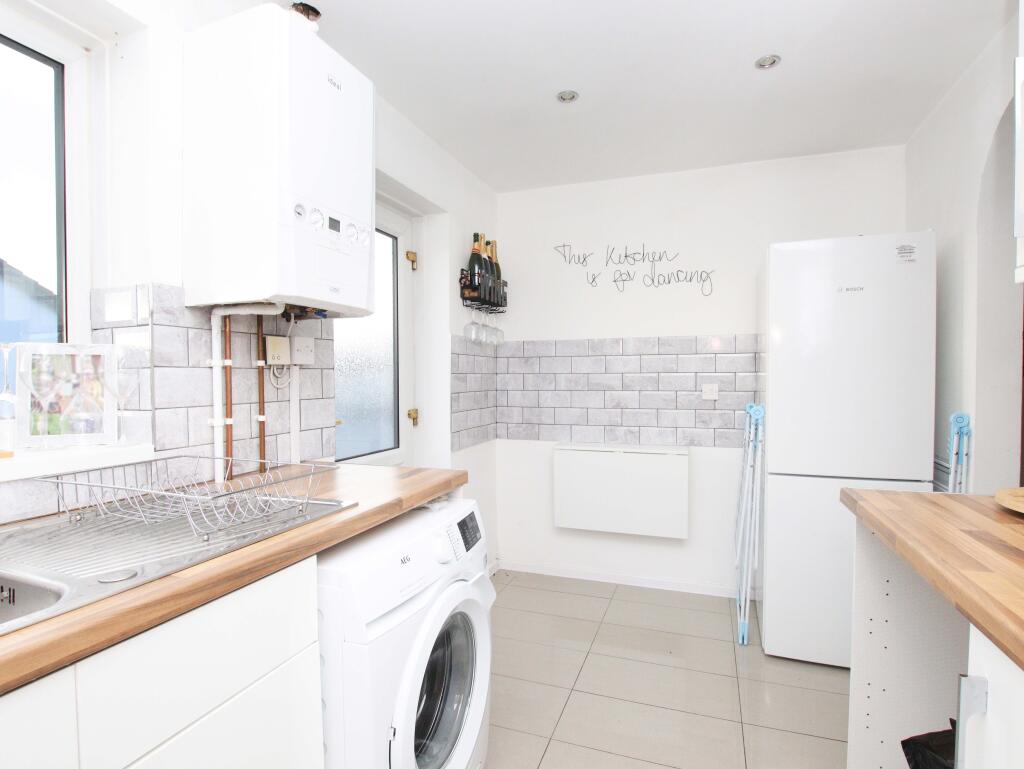 Additional image 6 of Heol Bryn Heulog, Llantwit Fadre, CF38 2EJ