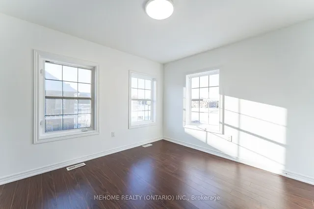 Additional image 18 of 3 Hyde Park Mews