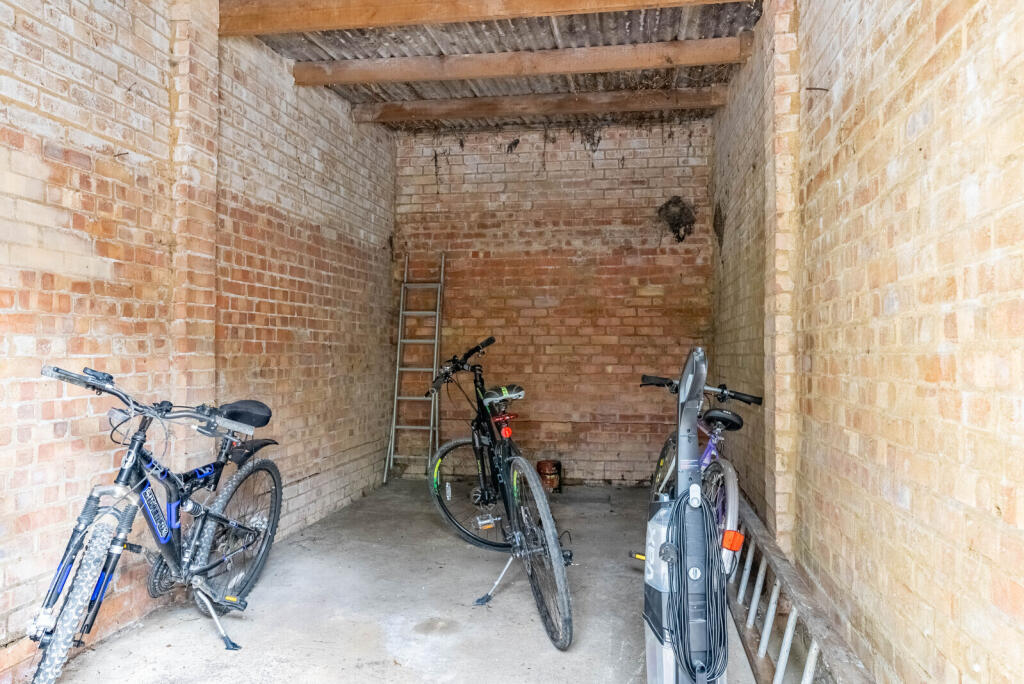 Additional image 13 of Briar Road, St. Albans, Hertfordshire, AL4