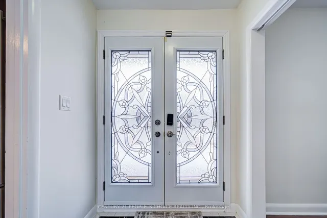 Additional image 6 of 5469 Randolph Cres