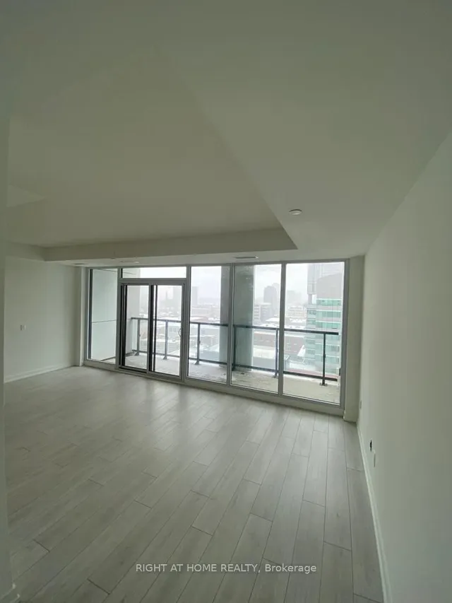 Additional image 10 of 55 Duke St Unit 1110