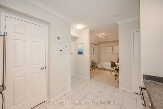 Additional image 10 of 190 Manitoba St Unit 911