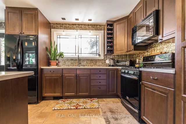 Additional image 14 of 5222 Bromley Rd