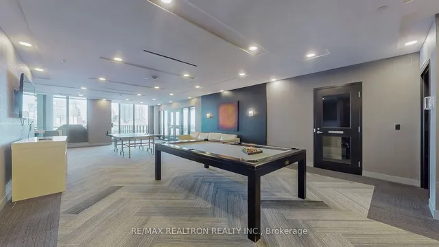 Additional image 12 of 49 East Liberty St Unit 1102