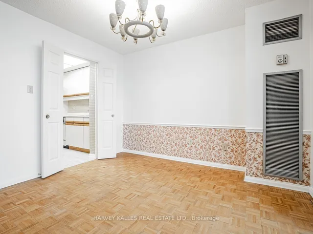 Additional image 9 of 3000 Bathurst St Unit 1101