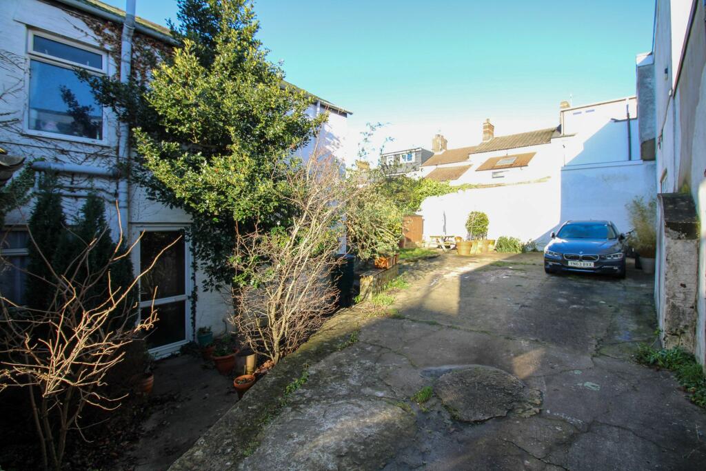 Additional image 25 of Windsor Road, Penarth