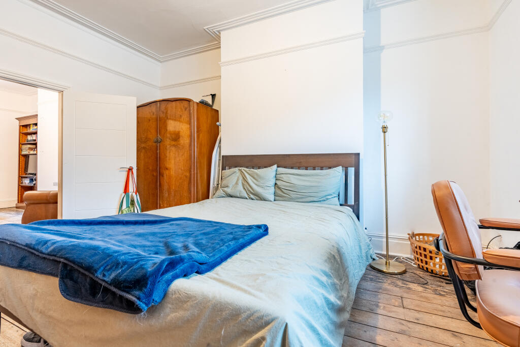 Additional image 8 of Hall Floor Flat, Cotham Brow, Bristol, BS6 6AE