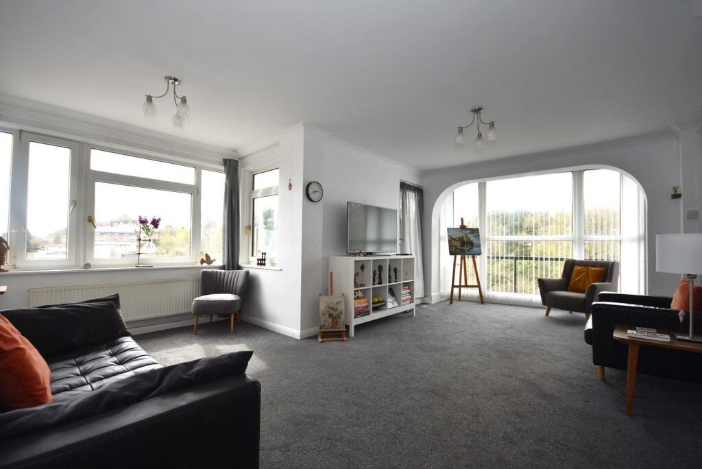 Additional image 3 of 54 Seabank, The Esplanade, Penarth, CF64 3AR