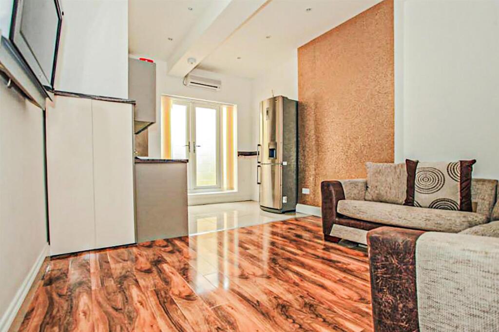 Additional image 4 of Granby Street, Newmarket