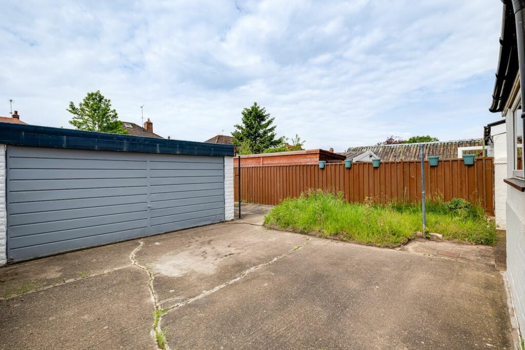 Additional image 23 of Long Lane, Upton, CH2