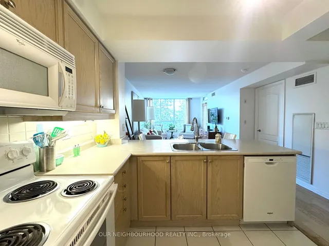 Additional image 8 of 205 The Donway W Unit 320