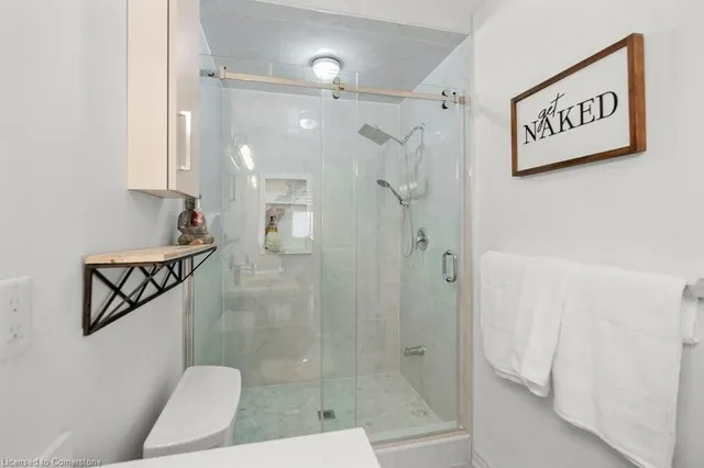 Additional image 31 of 2220 Queensway Dr Unit 13