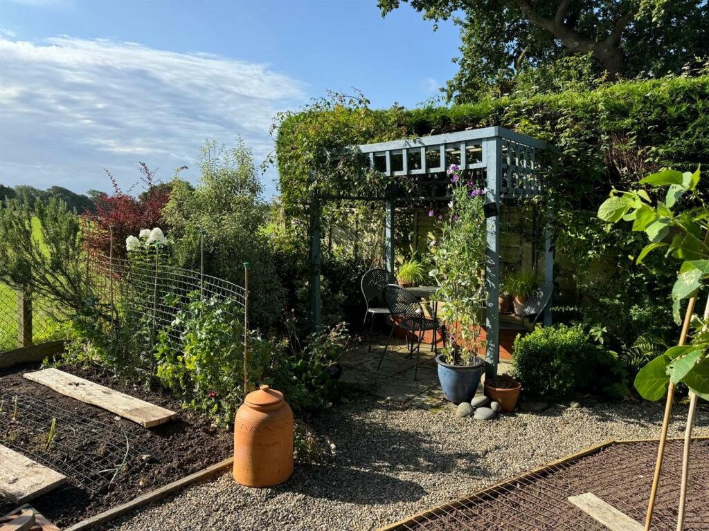 Additional image 43 of Cedarway, Gayton, Wirral