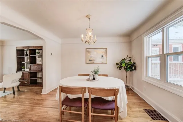 Additional image 14 of 56 Garden Ave