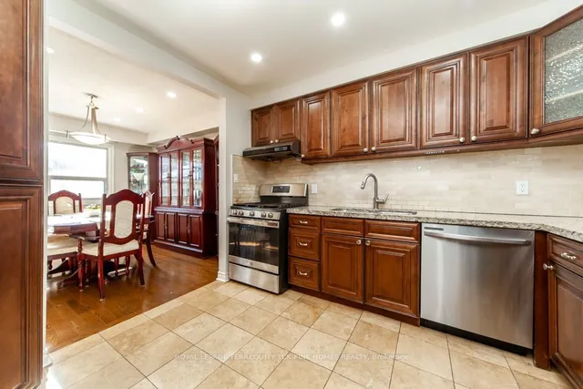 Additional image 13 of 79 Black Hawk Way