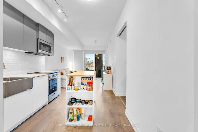 Additional image 5 of 270 Dufferin St Unit 329