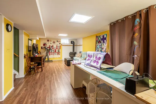 Additional image 30 of 58 Lambert St