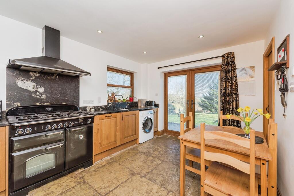 Additional image 9 of Hill Crest Farm Close, Warton, Tamworth, Warwickshire, B79