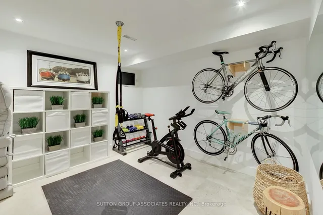 Additional image 37 of 160A Cedric Ave