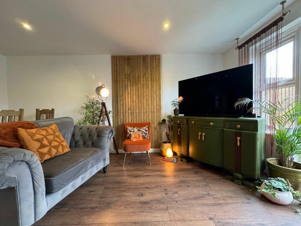 Additional image 4 of Small Meadow Court, Caerphilly, CF83