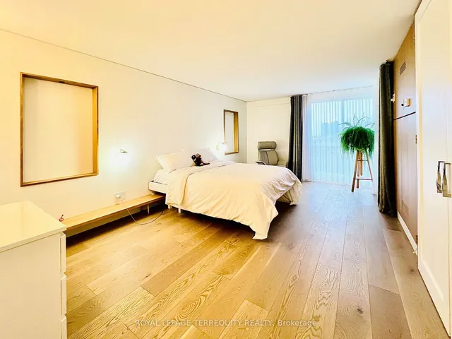 Additional image 20 of 1 Concorde Pl Unit 703