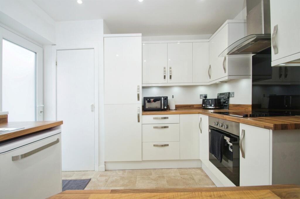 Additional image 4 of Fulmar Road, Porthcawl
