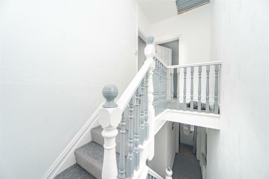 Additional image 4 of Station Street, Barry