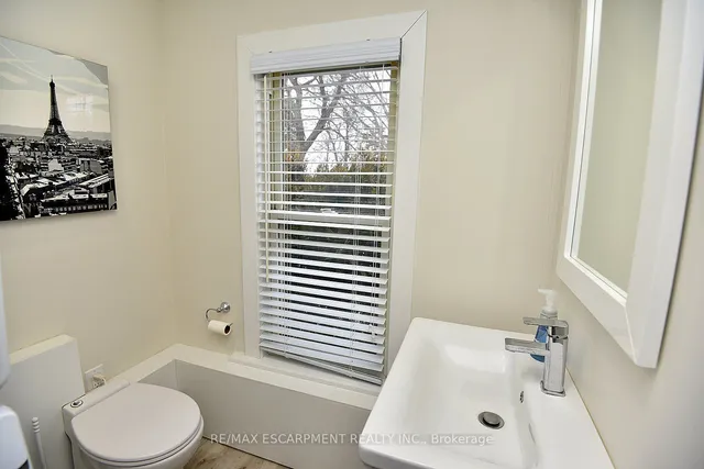 Additional image 17 of 2546 Wilson St