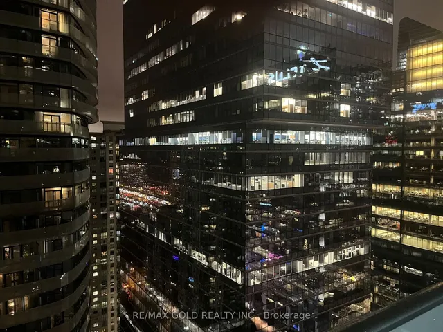 Additional image 5 of 55 Bremner Blvd Unit 2811