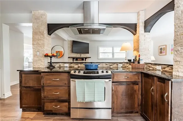 Additional image 14 of 878 Alexander Rd