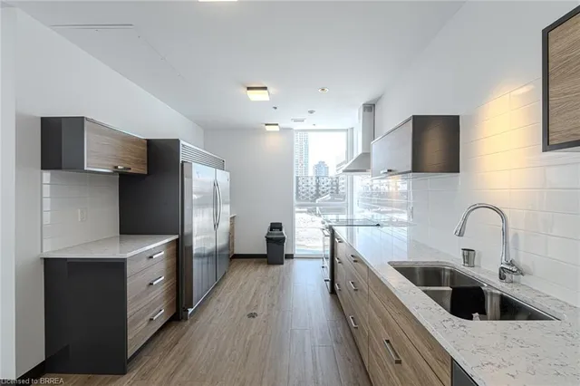 Additional image 32 of 60 Charles St Unit 503