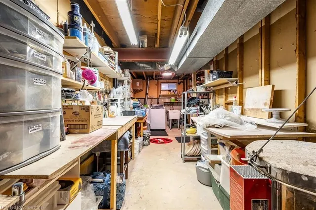 Additional image 41 of 371 Knightsbridge Cres