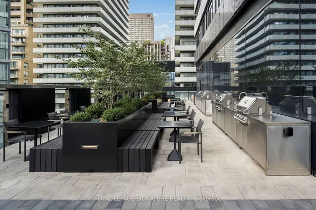 Additional image 28 of 55 Charles St Unit 1303