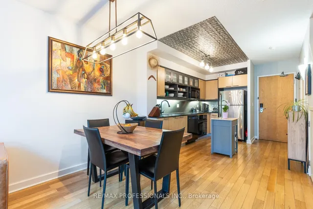 Additional image 14 of 36 Blue Jays Way Unit 714