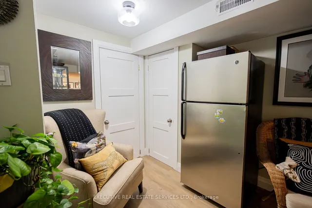 Additional image 28 of 47 Foxrun Ave