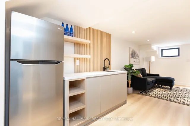 Additional image 33 of 147 Parkmount Rd