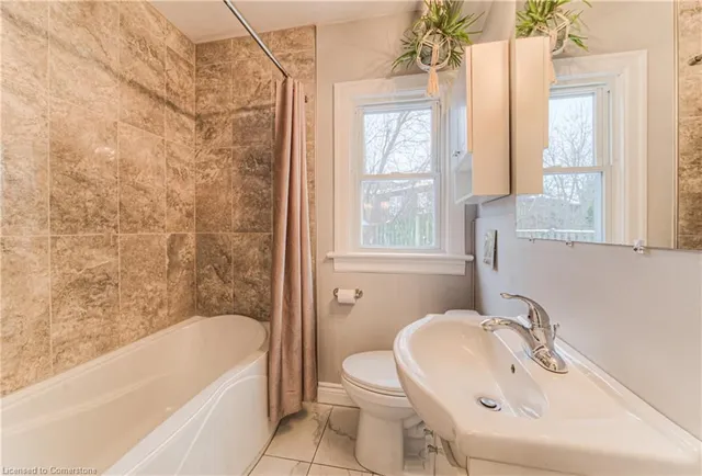 Additional image 22 of 82 Woolwich St