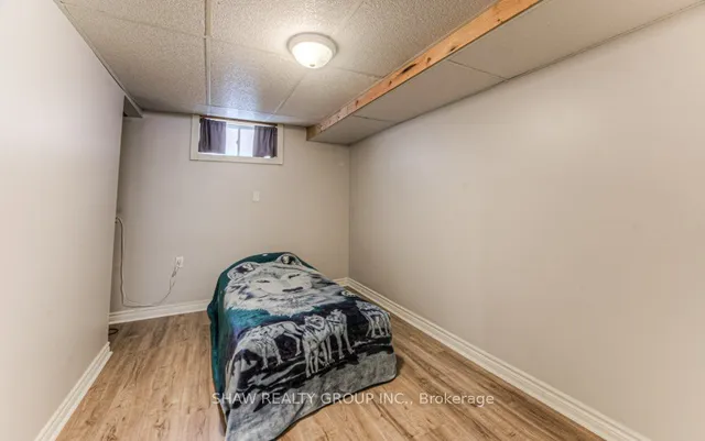 Additional image 23 of 39 Turner Ave