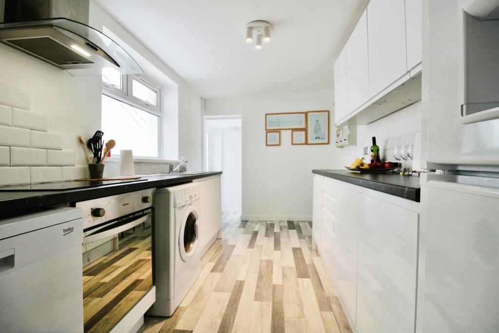 Additional image 5 of Glebe Street, Penarth